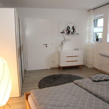 Neue Und Moderne Ferienwohnung Mülheim an der Ruhr Exterior foto