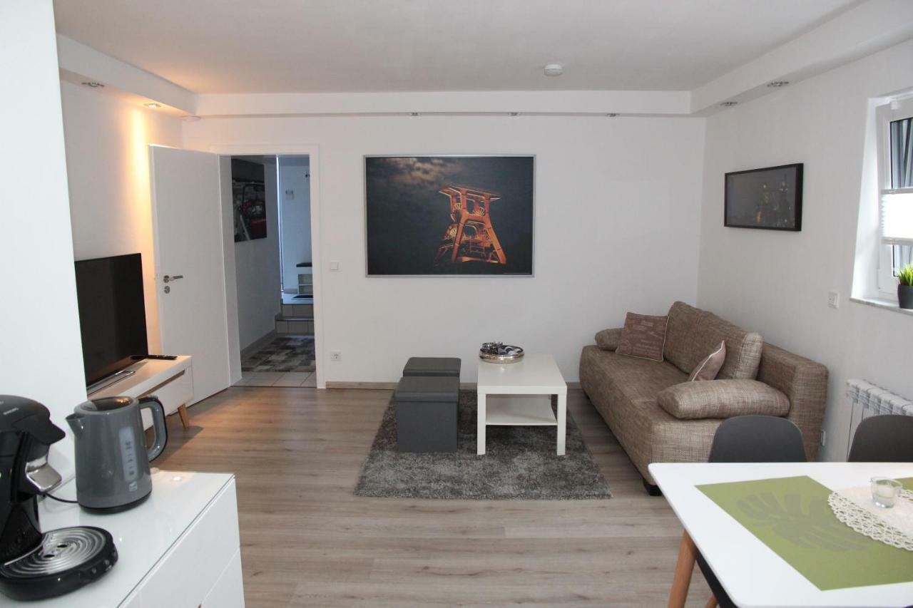 Neue Und Moderne Ferienwohnung Mülheim an der Ruhr Exterior foto