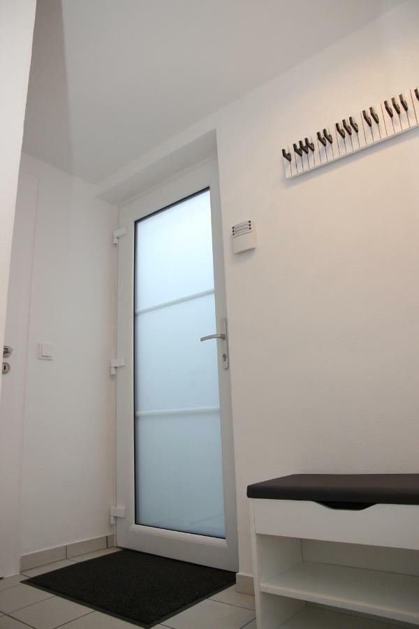 Neue Und Moderne Ferienwohnung Mülheim an der Ruhr Exterior foto